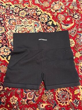 New Balance Women's Black High-Rise Bike Shorts